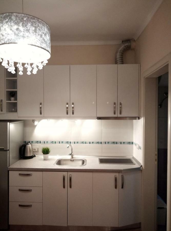 Elen Apartment - Adults Only Bashkia e Orikumit Exteriör bild