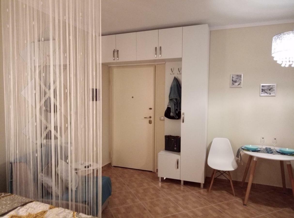 Elen Apartment - Adults Only Bashkia e Orikumit Exteriör bild